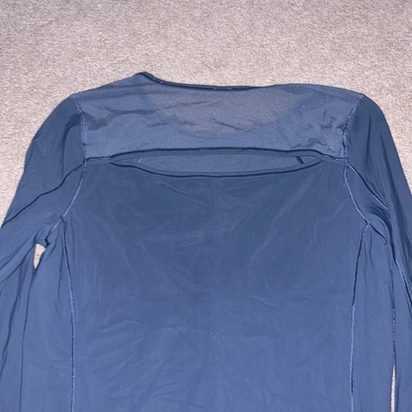 Lululemon Long Athletic Sleeve - Size Small - Barely Worn - Great Condition :) - Picture 4 of 4